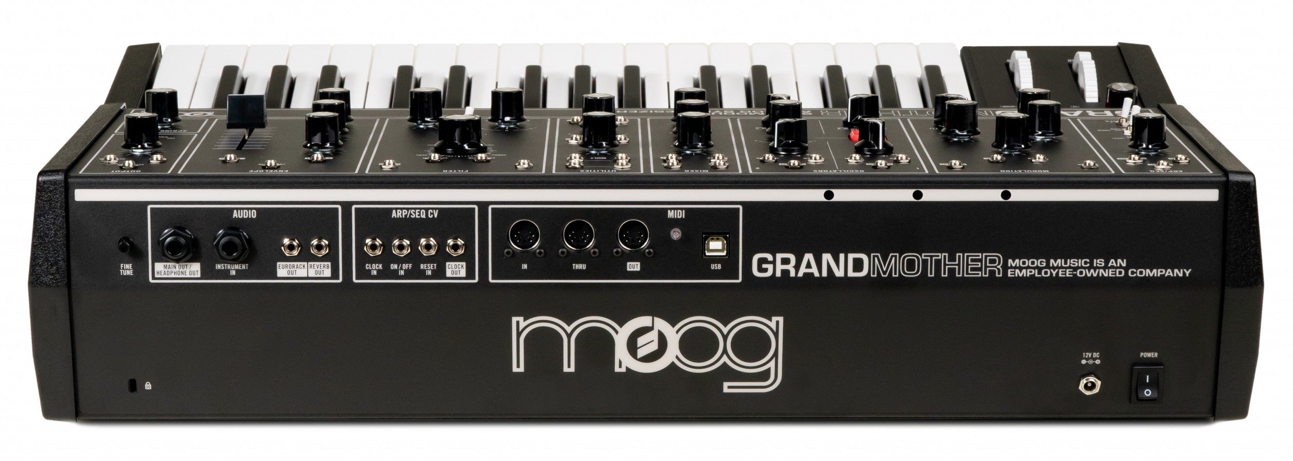 Grandmother deals dark moog